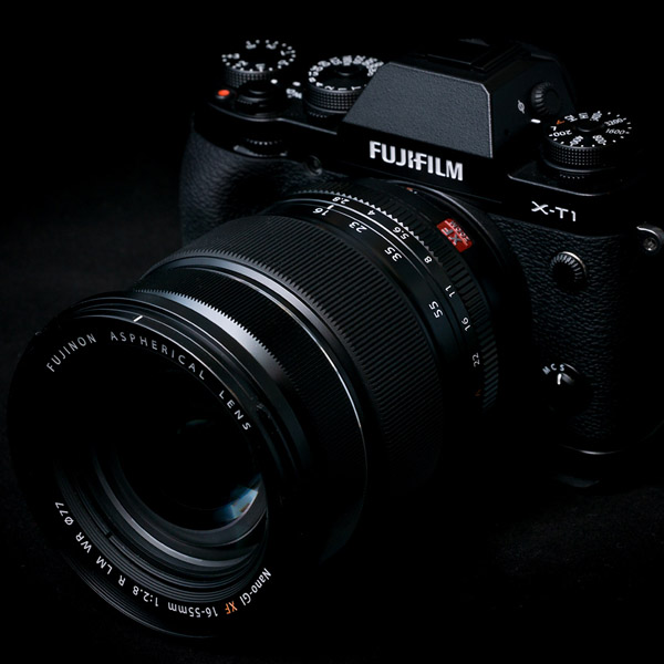 Ống kính Fujifilm XF16-55mm F2.8 R-LM-WR